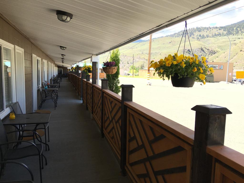 Sunset Motel Cache Creek Ngoại thất bức ảnh